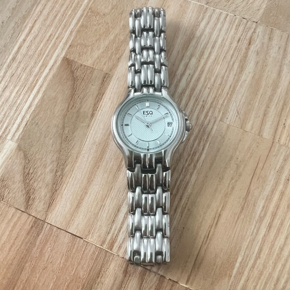 ESQ by Movado ladies silver tone classic dress watch NEW BATTERY main image 10